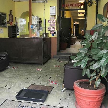 Hotel Victoria ปวยบลา ภายนอก รูปภาพ